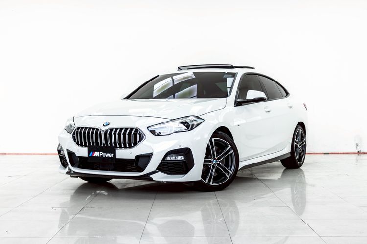 รถ BMW Series 2 220i สี ขาว