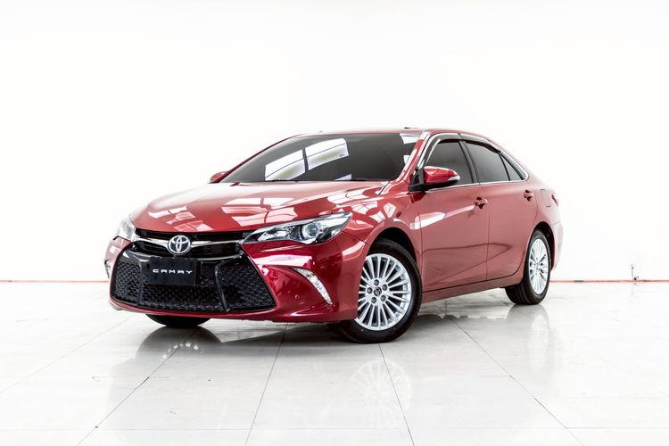 รถ Toyota Camry 2.5 Esport สี แดง