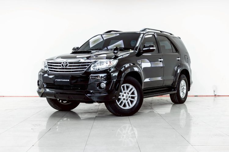 Toyota Fortuner 2012 3.0 V Utility-car ดีเซล ไม่ติดแก๊ส เกียร์อัตโนมัติ ดำ