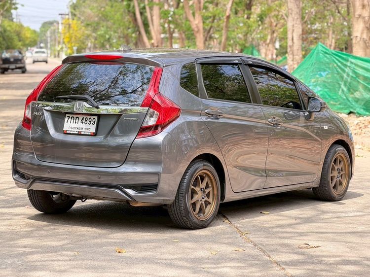 Honda Jazz 2018 1.5 V+ Sedan เบนซิน ไม่ติดแก๊ส เกียร์อัตโนมัติ เทา รูปที่ 4