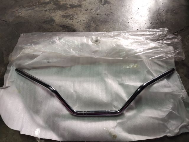 ลดราคาขายอะไหล่Kawasaki boss175 ชุดแฮนบนใหม่แท้ราคา1250บาหรือสิ้นค้าอื่นก็มีครับของแต่งโทรมาได้ครับมีอะไหล่อย่างอื่นด้วยอยากได้อะไหล่ส่งไปรษ