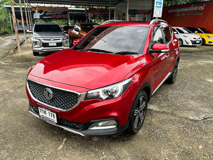 MG ZS 2018 1.5X+ Sunroof Sedan เบนซิน ไม่ติดแก๊ส เกียร์อัตโนมัติ แดง