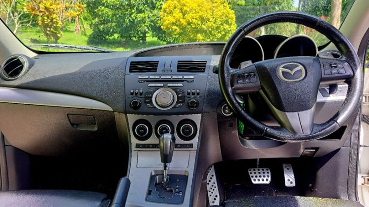 Mazda Mazda3 2012 2.0 Maxx Sports Sedan เบนซิน ไม่ติดแก๊ส เกียร์อัตโนมัติ ขาว รูปที่ 3