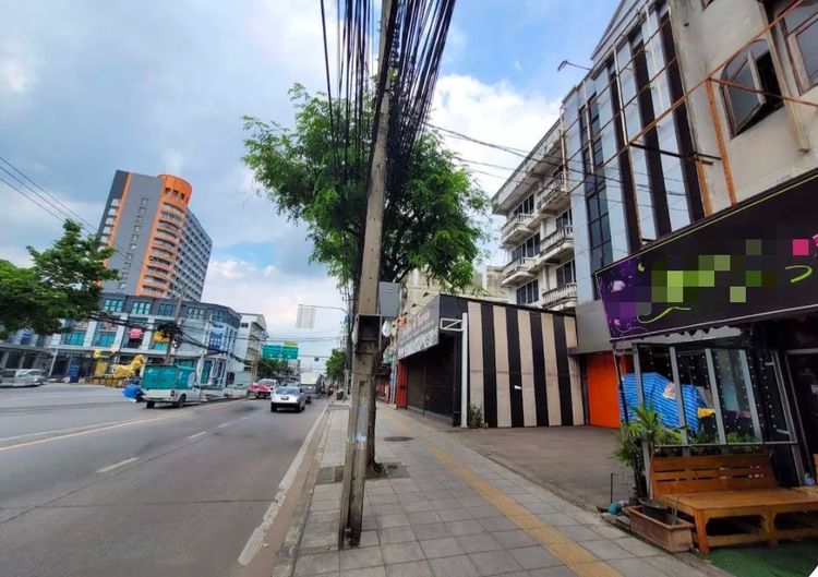 สำนักงาน ติดถนนอ่อนนุช 52 สุขุมวิท77 รูปที่ 3