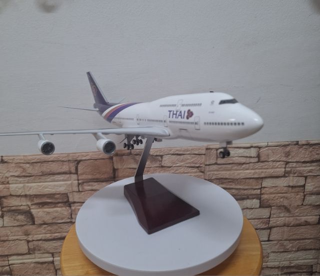 โมเดลเครื่องบินโบอิ้ง 747 ขนาด ใหญ่ 1:160