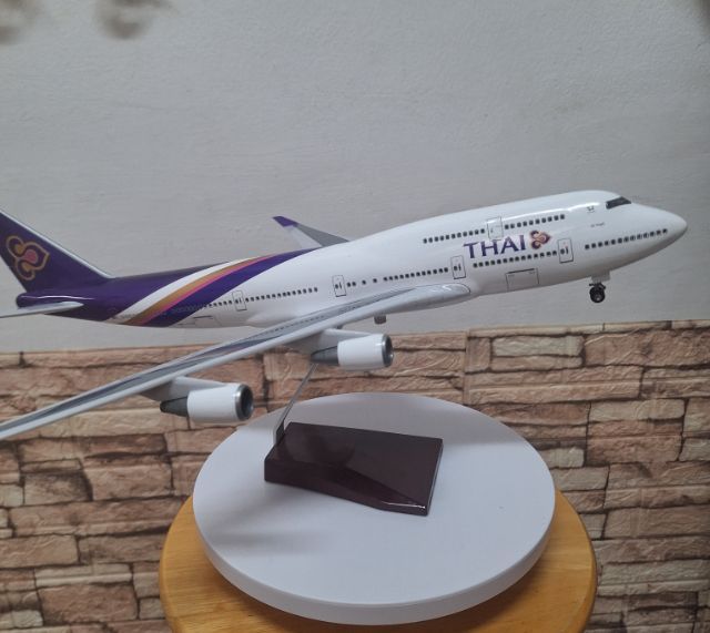 โมเดลเครื่องบินโบอิ้ง 747 ขนาด ใหญ่ 1:160 รูปที่ 2