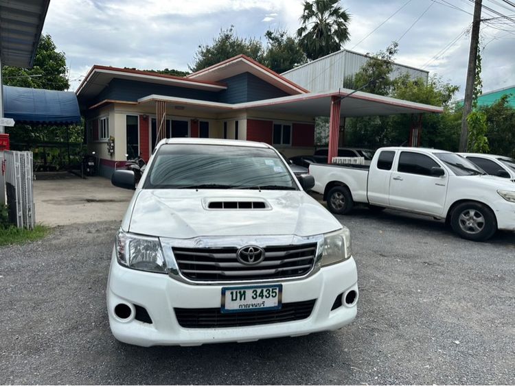 Toyota Hilux Vigo Champ 2015 2.5 J Single Cab Pickup ดีเซล ไม่ติดแก๊ส เกียร์ธรรมดา ขาว รูปที่ 2