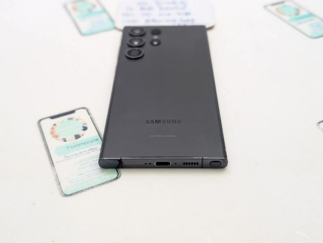 ขาย เทิร์น Samsung Galaxy S23 Ultra 512 Gb ศูนย์ไทย อุปกรณ์ครบยกกล่อง ขาดสายชาร์จ ถูกๆ เพียง 12,590 บาท ครับ รูปที่ 7