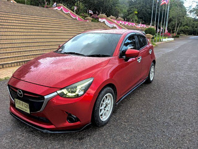 Mazda Mazda 2 2015 1.3 Sports High Plus Sedan เบนซิน ไม่ติดแก๊ส เกียร์อัตโนมัติ แดง
