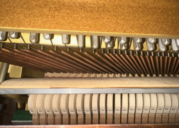 Yamaha C108 Upright Piano สภาพสวย เสียงดี เล่นลื่น (พร้อมใช้งาน) รูปที่ 4