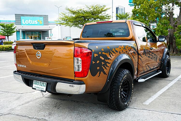 Nissan NP300-NAVARA 2020 2.5 S Pickup ดีเซล ไม่ติดแก๊ส เกียร์ธรรมดา ส้ม รูปที่ 4