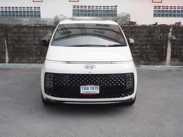 Hyundai Staria 2023 2.2 Premium with sunroof Van ดีเซล ไม่ติดแก๊ส เกียร์อัตโนมัติ ขาว รูปที่ 3
