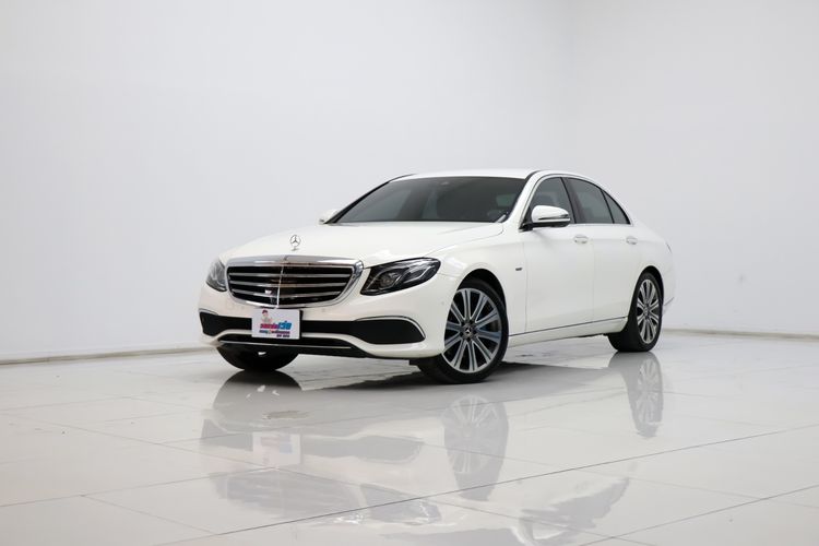 2019 Benz E350e Exclusive W213 สีขาว