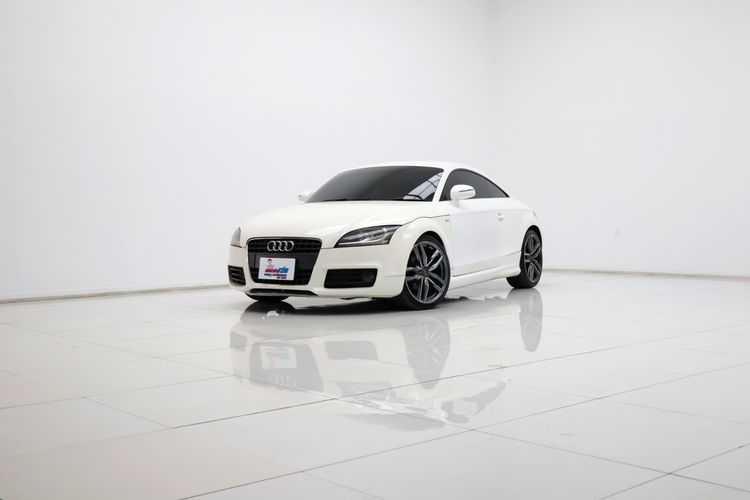 รถ Audi Audi TT  2.0 สี ขาว