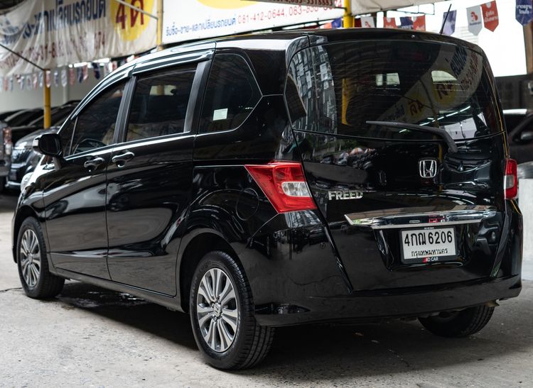 Honda Freed 2015 1.5 E Utility-car เบนซิน ไม่ติดแก๊ส เกียร์อัตโนมัติ ดำ รูปที่ 3