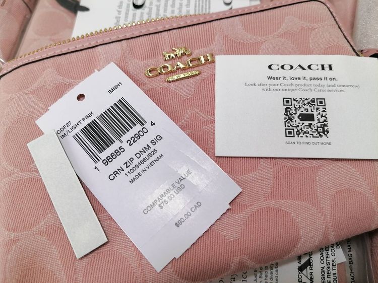 กระเป๋าCoach คล้องมือสีชมพู สีใหม่ล่าสุดของแท้จากUSA รูปที่ 4