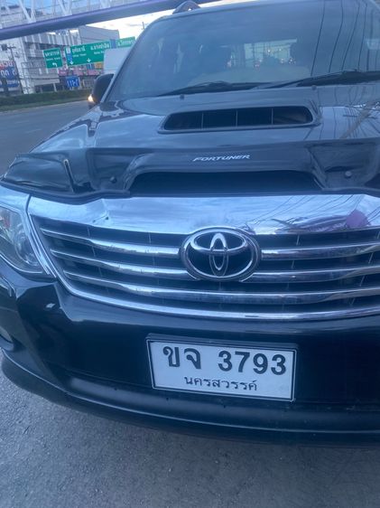 รถ Toyota Fortuner 3.0 G 4WD สี ดำ