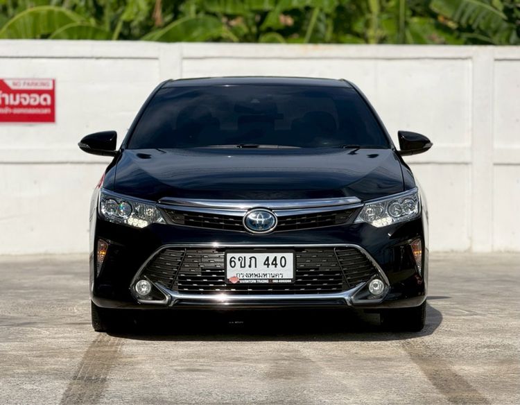 Toyota Camry 2015 2.5 Hybrid Premium Sedan เบนซิน ไม่ติดแก๊ส เกียร์อัตโนมัติ ดำ รูปที่ 2