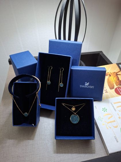 Swarovski ครบเซ็ต รูปที่ 3
