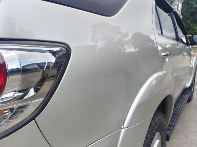 Toyota Fortuner 2014 3.0 V 4WD Van ดีเซล ไม่ติดแก๊ส เกียร์อัตโนมัติ บรอนซ์ทอง รูปที่ 2