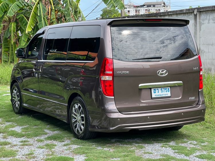 Hyundai H-1  2016 2.5 Elite Van ดีเซล ไม่ติดแก๊ส เกียร์อัตโนมัติ น้ำตาล รูปที่ 4