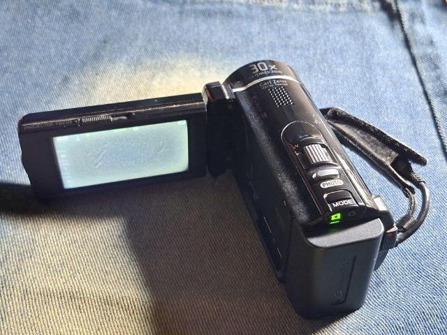 อื่นๆ ไม่กันน้ำ กล้อง Sony HDR-PJ200E Handycam Projector 30x l