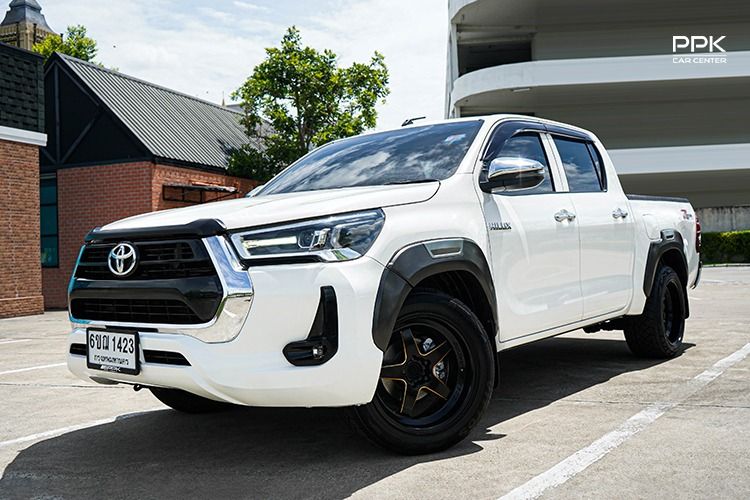 Toyota Hilux Revo 2022 2.4 Z Edition Mid Pickup ดีเซล ไม่ติดแก๊ส เกียร์อัตโนมัติ ขาว