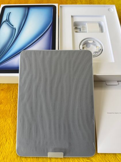 Apple 128 GB iPad Air M4-air8-ใหม่ยังไม่ได้ใช้งานเลยรอบชาร์จ0