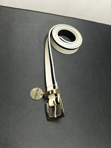 อื่นๆ เข็มขัดผู้หญิง MaxMara Studio Leather Belt - Size S แท้ มือสอง สภาพดีมาก Made in Italy