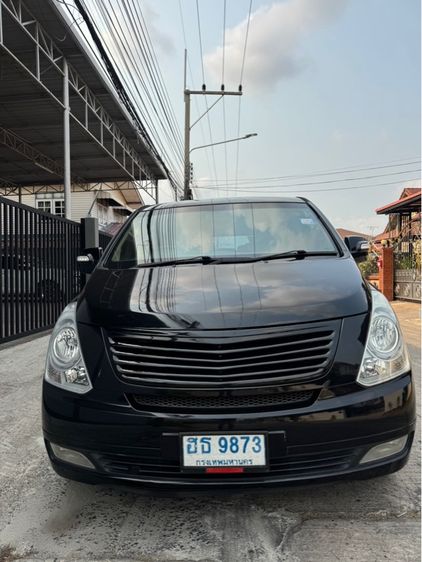 Hyundai H-1  2011 2.5 Deluxe Utility-car ดีเซล ไม่ติดแก๊ส เกียร์อัตโนมัติ ดำ รูปที่ 3