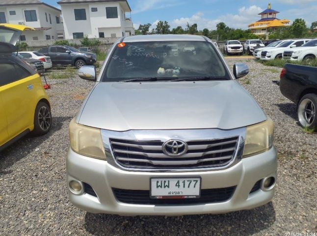 Toyota Hilux Vigo 2012 2.5 J STD Pickup เบนซิน LPG เกียร์ธรรมดา เทา