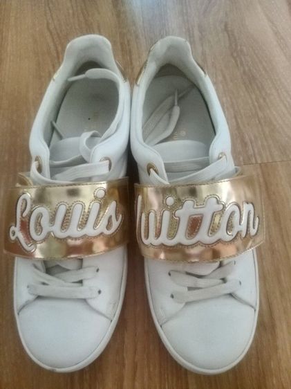 รองเท้าผ้าใบlouis