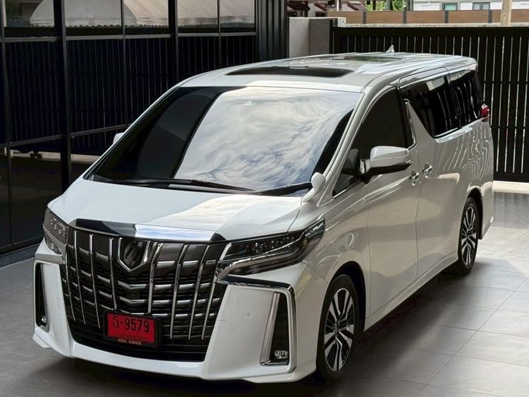 Toyota Alphard 2023 2.5 S C-Package Utility-car เบนซิน ไม่ติดแก๊ส เกียร์อัตโนมัติ ขาว