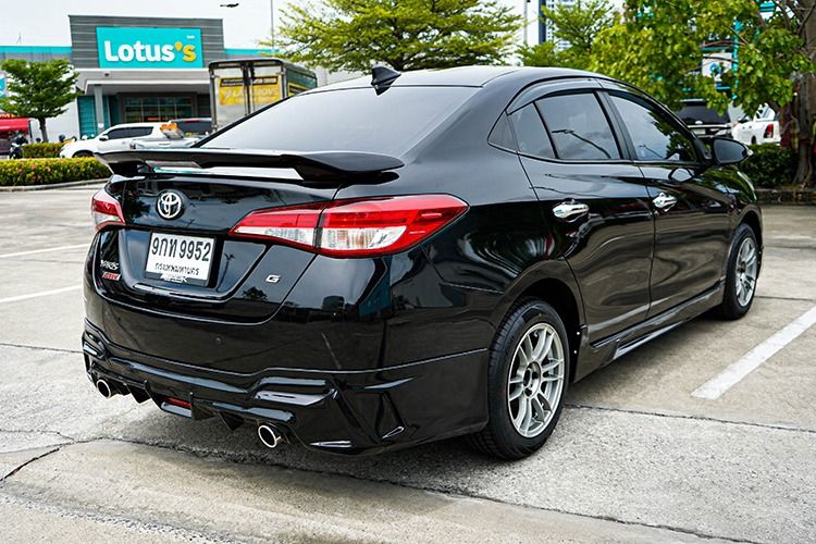 Toyota Yaris ATIV 2020 1.2 G Sedan เบนซิน ไม่ติดแก๊ส เกียร์อัตโนมัติ ดำ รูปที่ 4