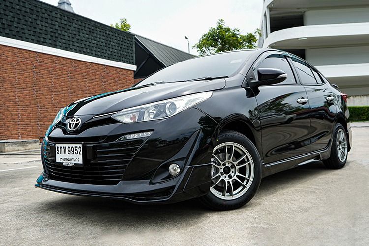 Toyota Yaris ATIV 2020 1.2 G Sedan เบนซิน ไม่ติดแก๊ส เกียร์อัตโนมัติ ดำ