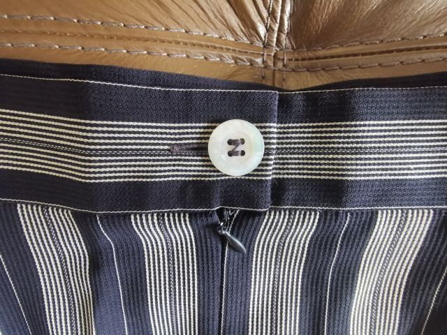 Laurel กระโปรงเกรดพรีเมี่ยม2ตัว500 ผ้า new wool size38 ชอบถามมา รูปที่ 4