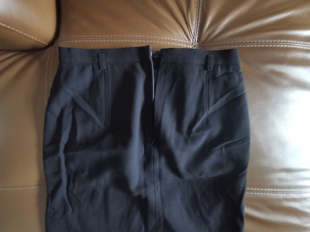 Laurel กระโปรงเกรดพรีเมี่ยม2ตัว500 ผ้า new wool size38 ชอบถามมา รูปที่ 8