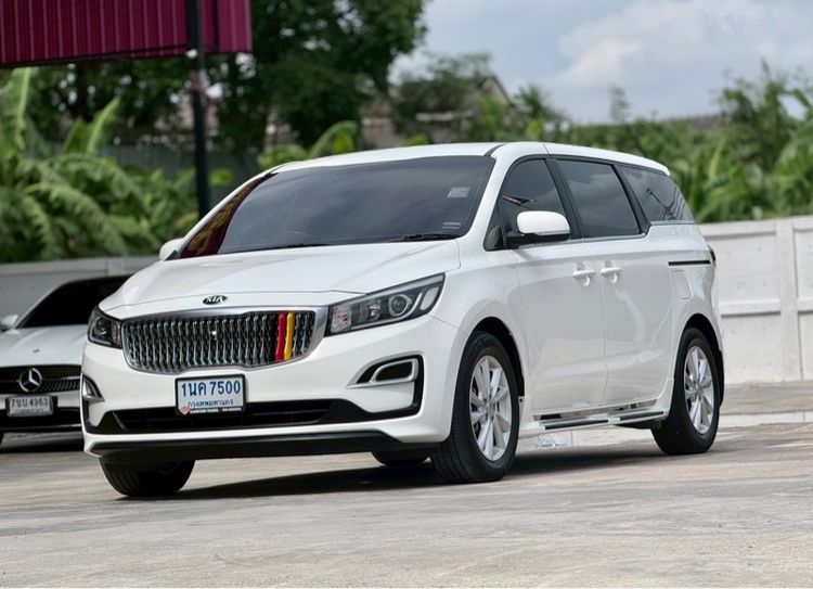 Kia Grand Carnival 2020 2.2 LX Utility-car ดีเซล ไม่ติดแก๊ส เกียร์อัตโนมัติ ขาว