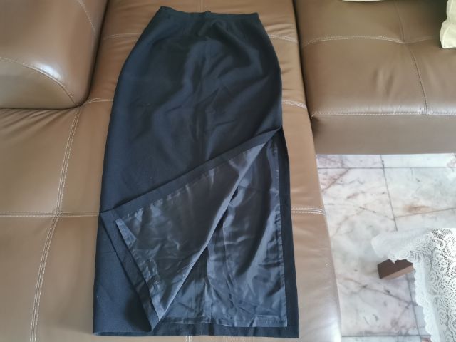 กระโปรงยาว EPISODE pure wool size38 ชอบบอกมา