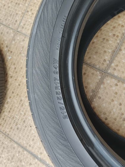 ขายยางมือสอง ซื้อ 2แถม1 Yokohama 215 55 R17 ปี 23 สภาพสวย ดอกหนา สนใจทักด่วน รูปที่ 3
