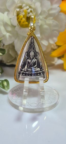 พระพุทธชินราชเลี่ยมกรอบทอง 18k