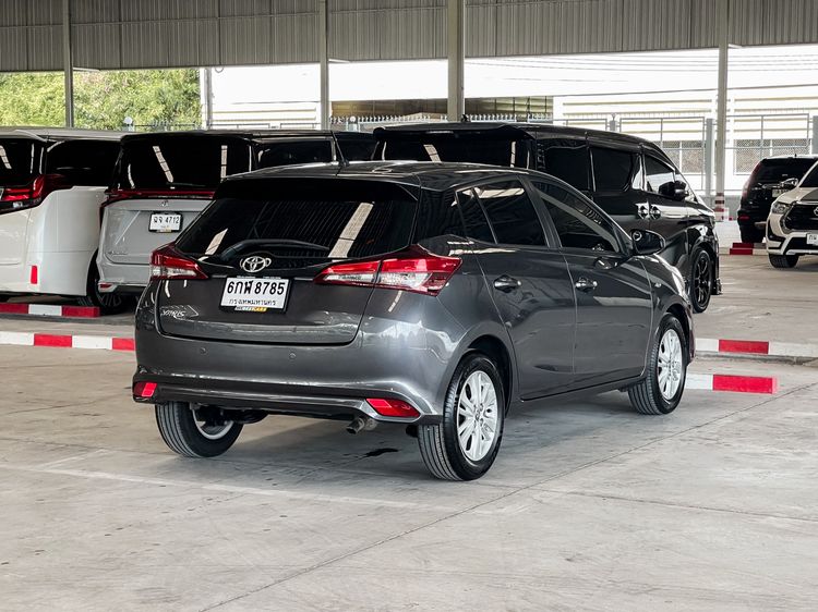 Toyota Yaris 2017 1.2 J Sedan เบนซิน ไม่ติดแก๊ส เกียร์อัตโนมัติ เทา รูปที่ 3
