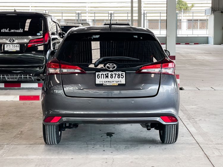Toyota Yaris 2017 1.2 J Sedan เบนซิน ไม่ติดแก๊ส เกียร์อัตโนมัติ เทา รูปที่ 4