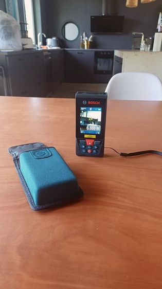 Bosch GLM 150 C Professional Laser Measure ใช้งานกลางแจ้งและแดดแรงได้ พร้อมรับของที่ปากช่อง รูปที่ 2