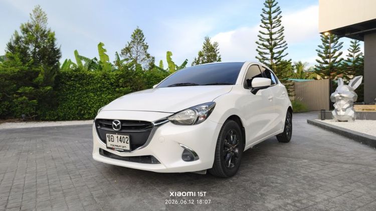 Mazda Mazda 2 2017 1.3 High Connect Sedan เบนซิน ไม่ติดแก๊ส เกียร์อัตโนมัติ ขาว รูปที่ 2