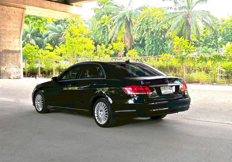 Mercedes-Benz E-Class 2014 E300 2.2 BlueTEC Hybrid Estate Sedan ดีเซล ไม่ติดแก๊ส เกียร์อัตโนมัติ ดำ รูปที่ 4