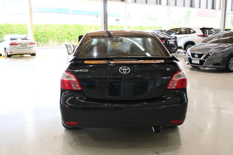 Toyota Vios 2011 1.5 E Sedan เบนซิน ไม่ติดแก๊ส เกียร์อัตโนมัติ ดำ รูปที่ 4