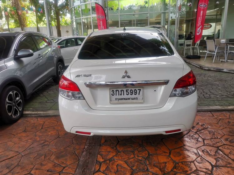Mitsubishi Attrage 2013 1.2 GLS LTD Sedan เบนซิน ไม่ติดแก๊ส เกียร์อัตโนมัติ ขาว รูปที่ 4