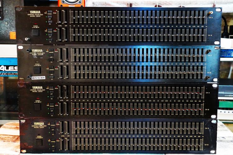 อื่นๆ เครื่องเสียงไฮไฟ ตัวละ 9500 ที่ร้านโทไคมิวสิค YAMAHA Q2031A (JAPAN) ของแท้จากญี่ปุ่น เป็นอีคิวที่หากันเยอะที่สุดแล้วเวลานี้ เสียงคมชัดดีมาก