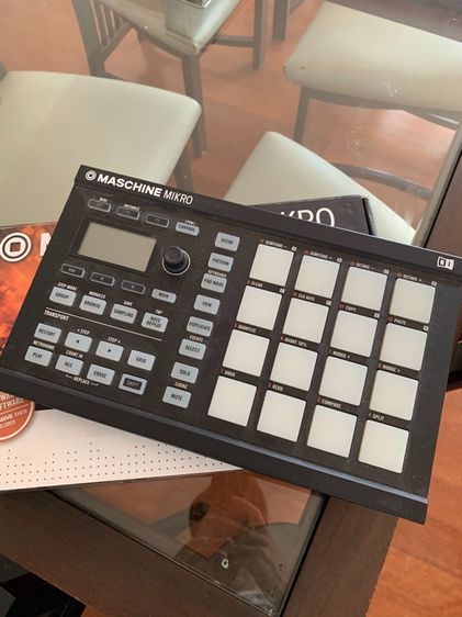 Native Instruments Maschine Mikro II